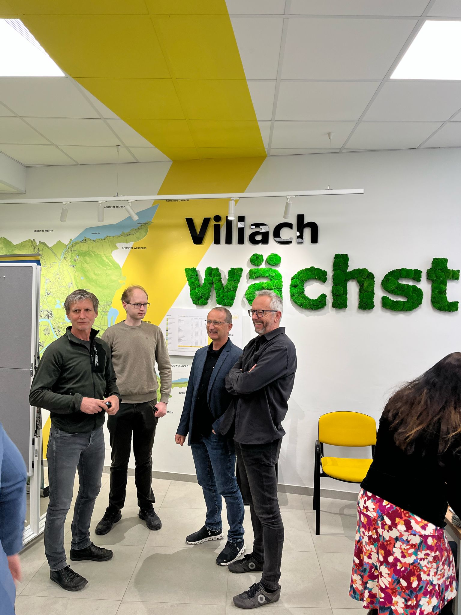 ebensRAUM. Stadtgrün-Leiter Wolfgang Faller, Alexander Stelzhammer (Stadtgrün), Bauleiter Gerhard Duschnig und Stadtplaner Guido Mosser.