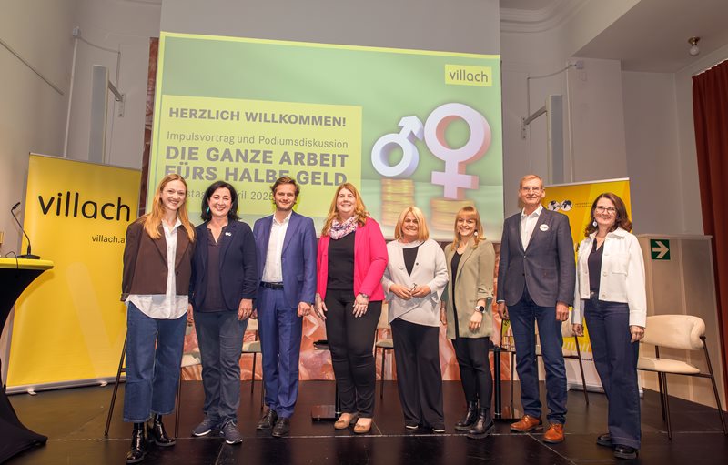 Diskussion "Die ganze Arbeit fürs halbe Geld" im Bambergsaal.