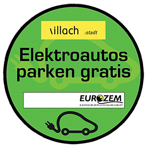 Elektroautos parken mit dem Villach Elektroauto-Pickerl in der Villacher Innenstadt gratis