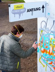 Graffiti-Aktion des Villacher Jugendrates - Kriegsbrücke/Wasenboden.