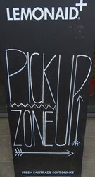 Die "Pick Up Zone" war vor Corona wenigen ein Begriff. Während der Krise haben immer mehr Gastronomen Gerichte zum mitnehmen angeboten.