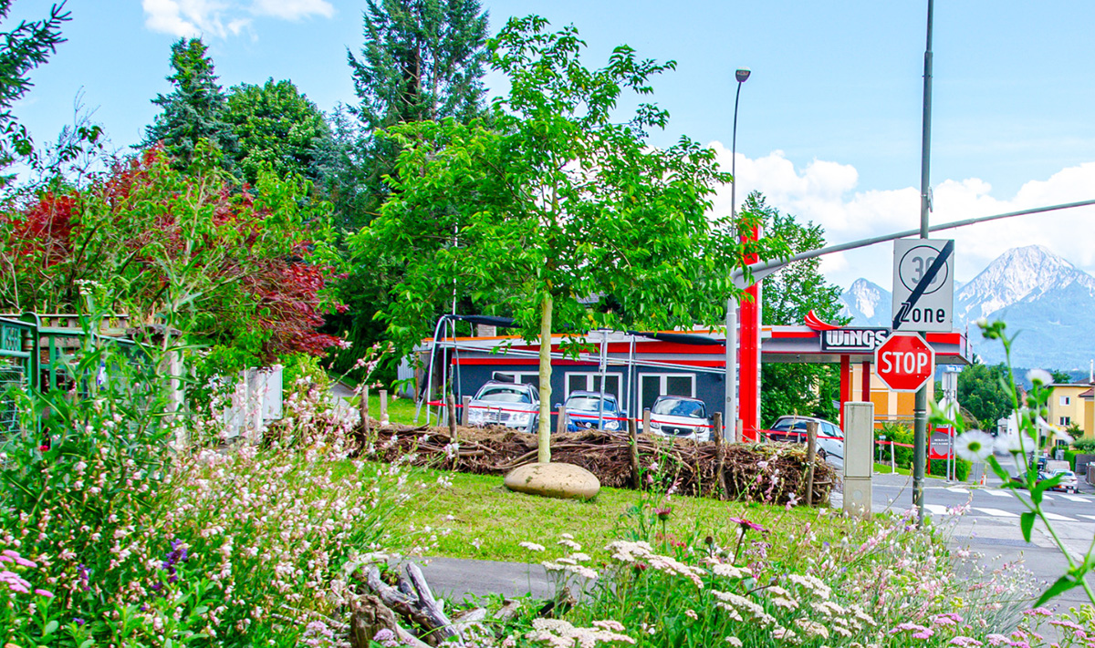 Grünes Eck Lind in der Rennsteiner Straße