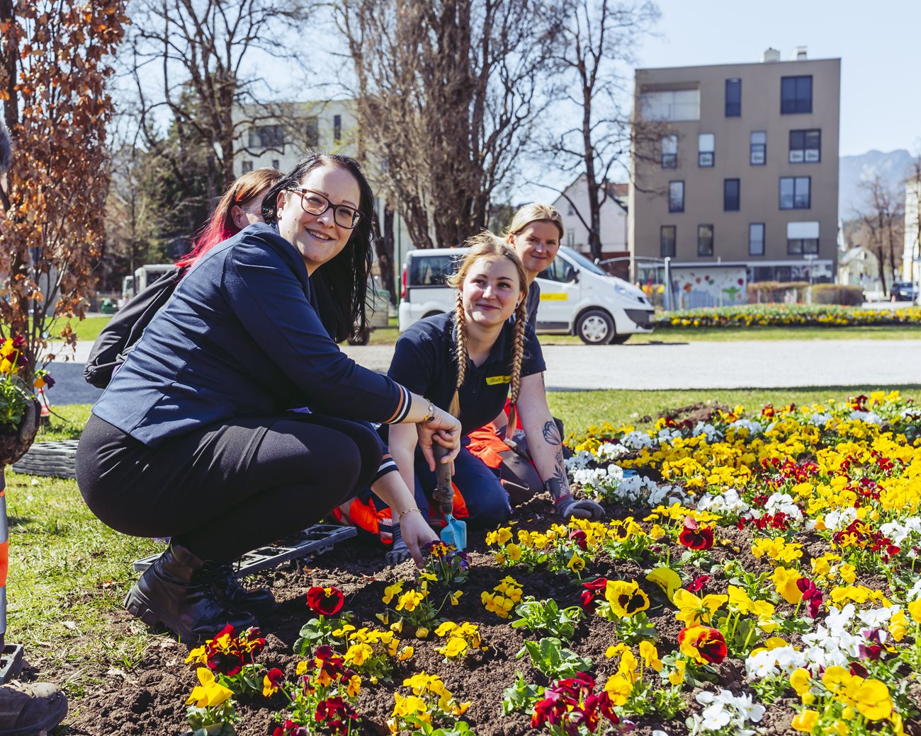 Vizebürgermeisterin Sarah Katholnig ist nicht nur die begrünte Innenstadt wichtig, sondern jeder einzelne Beitrag zu noch mehr Biodiversität. 