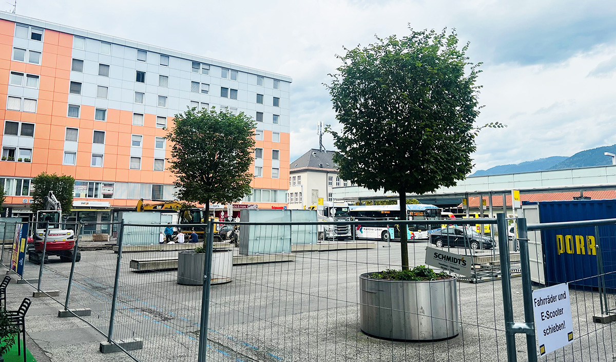 Bäume auf dem Bahnhofplatz