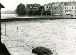 Die Stadtbrücke hielt dem Hochwasser 1966 stand